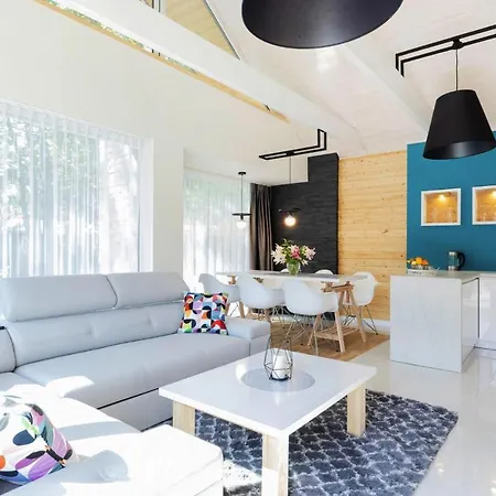 Year-round Houses, Holiday home *